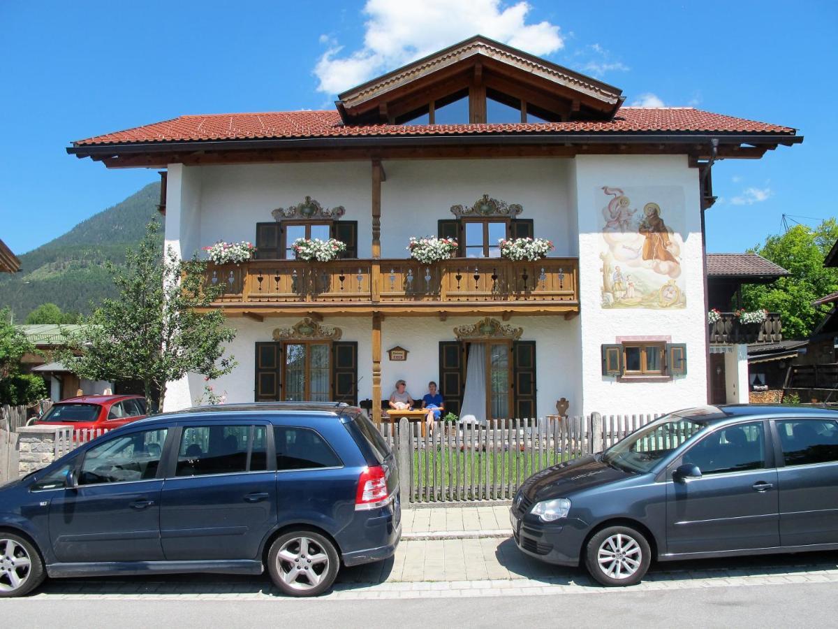 Anda Apartment *